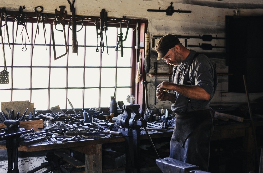 Unde se pot cumpara haine de lucru Engelbert Strauss?