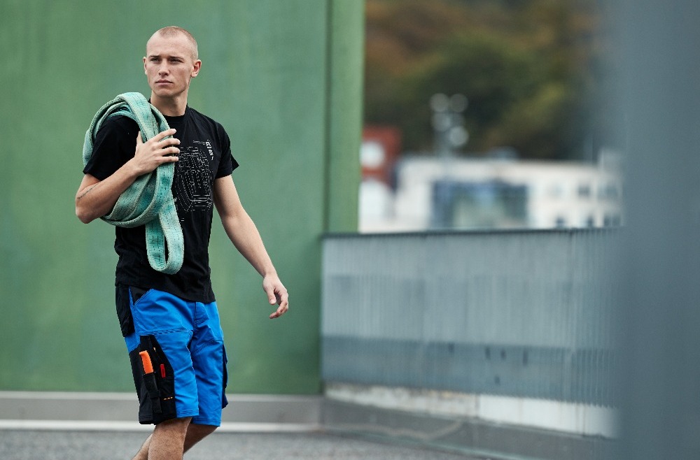 Cum sa te imbraci pentru serviciu vara?