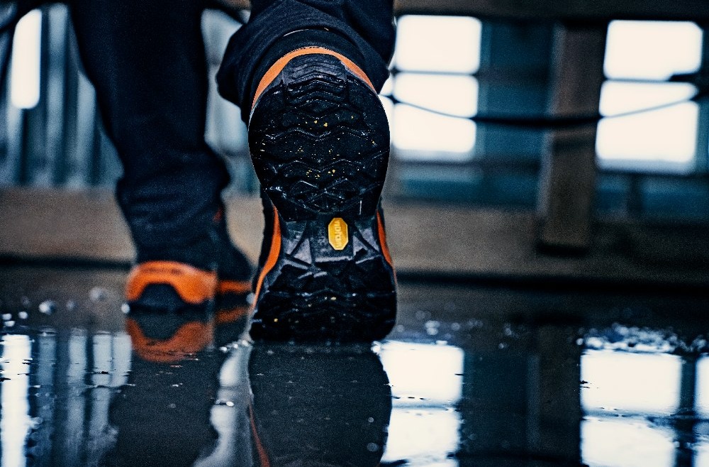 Incaltaminte de lucru S1 - Ce inseamna? Clasificarea incaltamintei de lucru