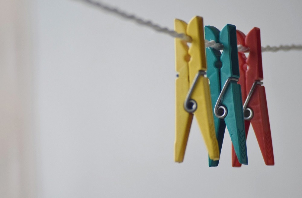 De ce se micsoreaza tricourile la spalare?