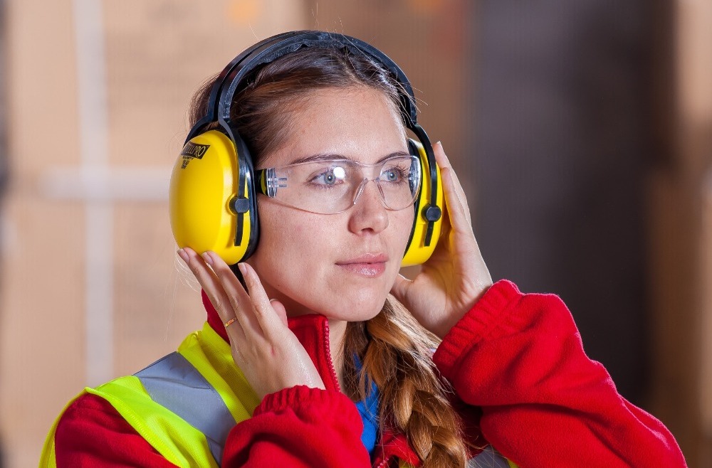 Imbracamintea de protectie este supusa certificarii obligatorii.