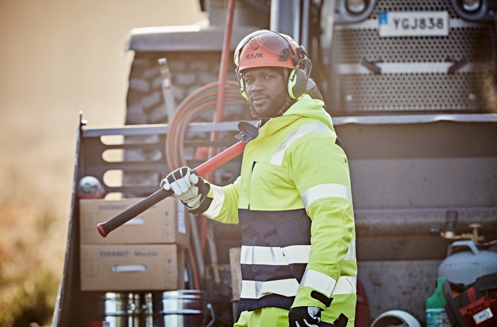 Evaluarea adecvarii castilor de protectie si a echipamentului de protectie a ochilor si a fetei in zonele cu pericol de explozie