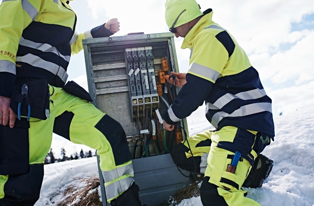 Standarde, adica cerinte pentru imbracamintea de avertizare